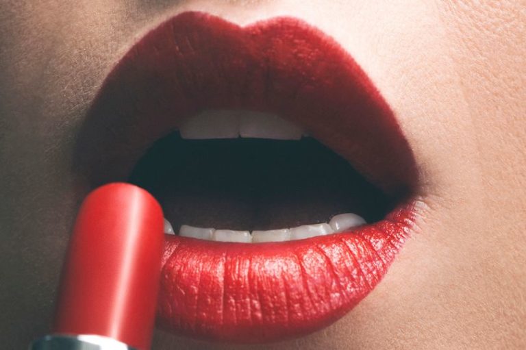 15 Lipsticks to Give Mom On Mother's Day