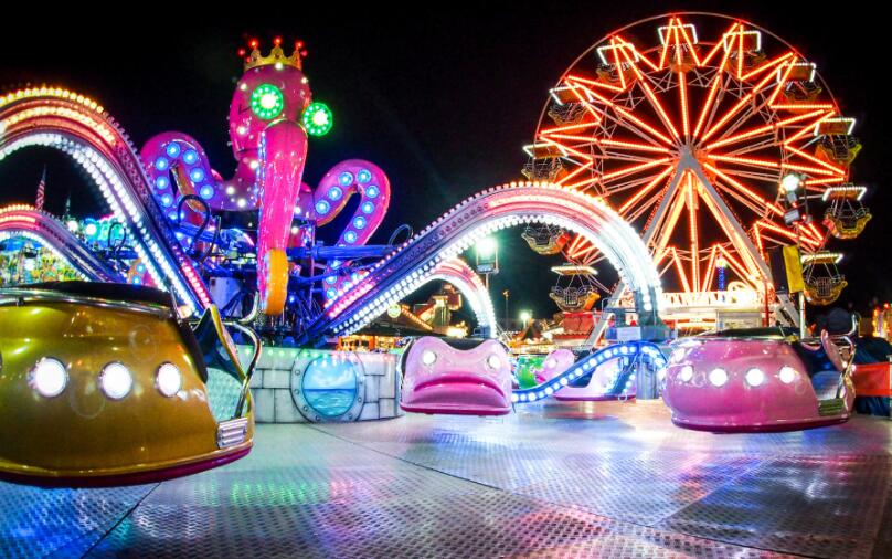 Best Amusement Parks to Visit This Spring